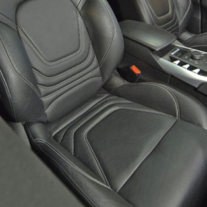 Mousse nettoyante pour tableau de bord et cuir de voiture / Nettoyant habitacle et tissu intérieur auto