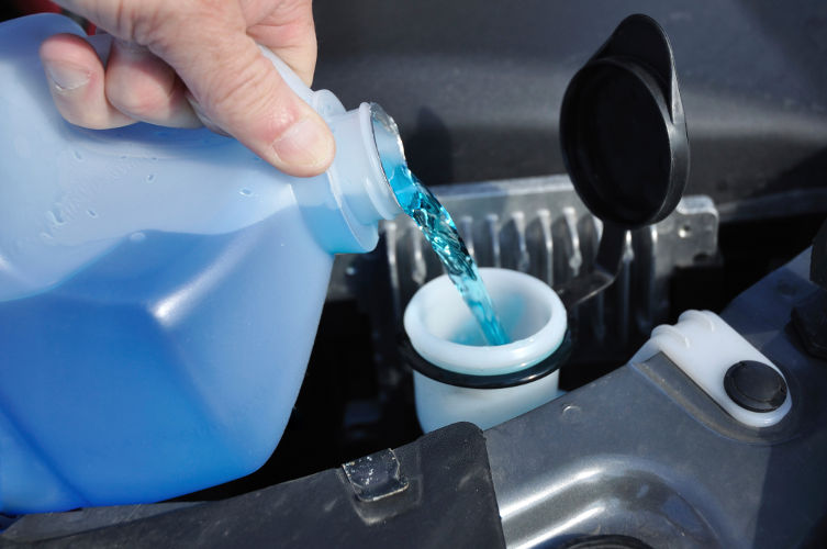 Nettoyant lave-glace anti-gel pour voiture et camion